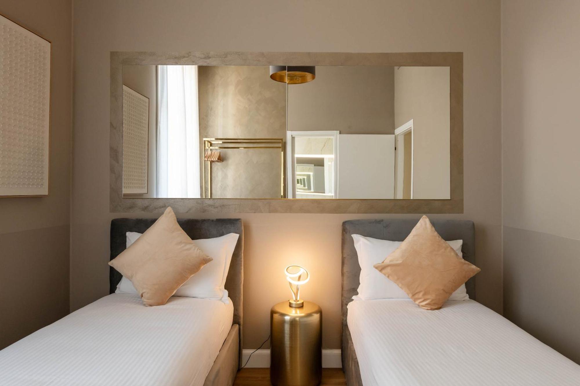 Heart Milan Apartments Duomo Missori Ngoại thất bức ảnh